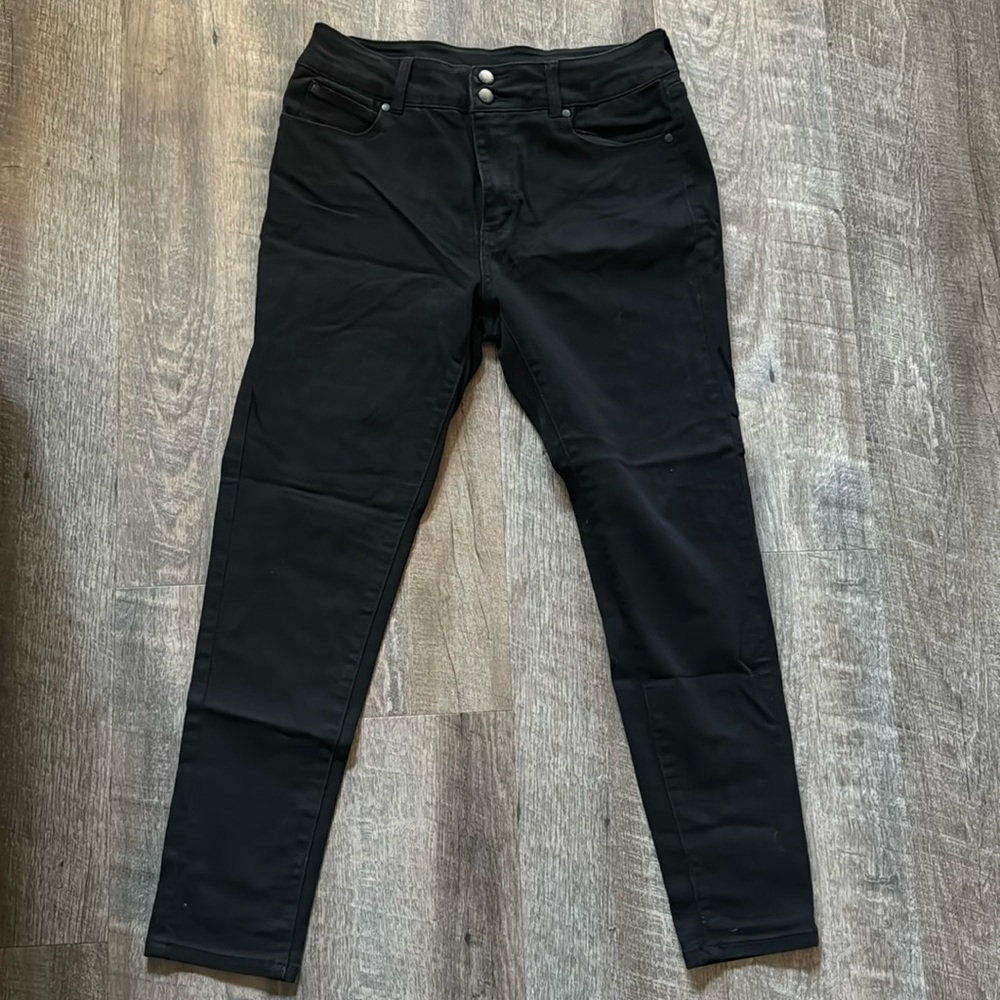 Tahari Women’s Jeans